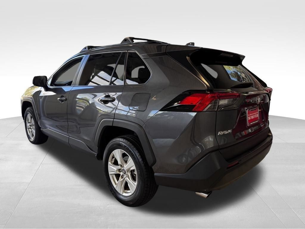 Certified 2021 Toyota RAV4 XLE w/ Convenience Package AWD/4WD image 5