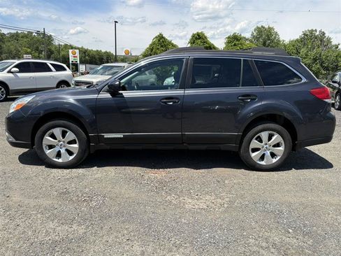 Used 2012 Subaru Outback 3.6R Limited AWD/4WD image 2