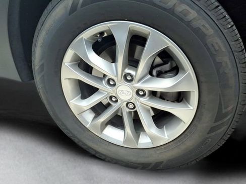 Used 2020 Hyundai Santa Fe SE AWD/4WD image 6