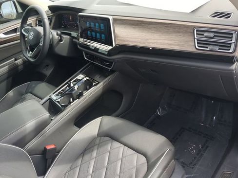 New 2026 Volkswagen Atlas SEL Premium R-Line AWD/4WD image 13