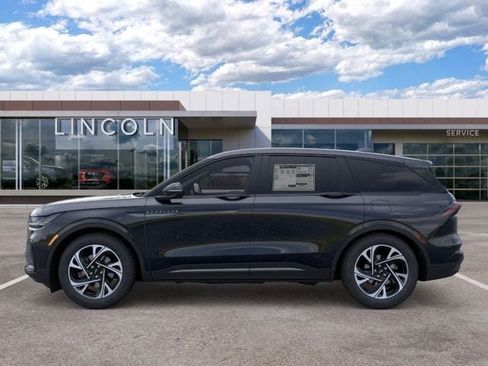 New 2026 Lincoln Nautilus Premier w/ Equipment Group 102A AWD/4WD image 3