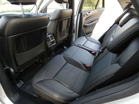 Used 2015 Mercedes-Benz ML 350 4MATIC image 50