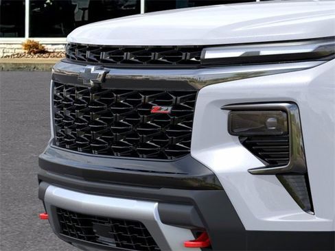 New 2026 Chevrolet Traverse Z71 w/ Driver Confidence Package image 13