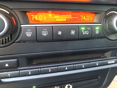 Used 2012 BMW X5 xDrive35d image 57