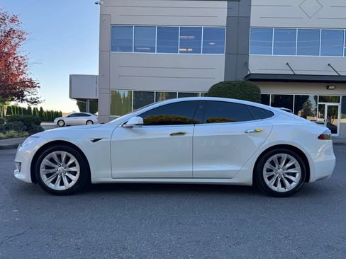 Used 2017 Tesla Model S 75D AWD/4WD image 6