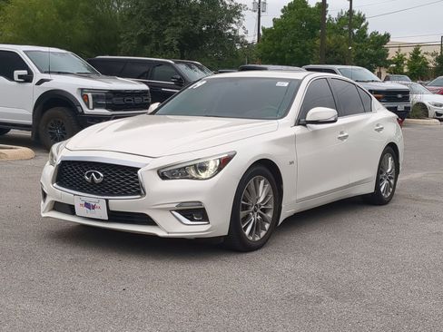 Used 2019 INFINITI Q50 Luxe w/ Essential Package (3.0T Luxe) RWD image 7