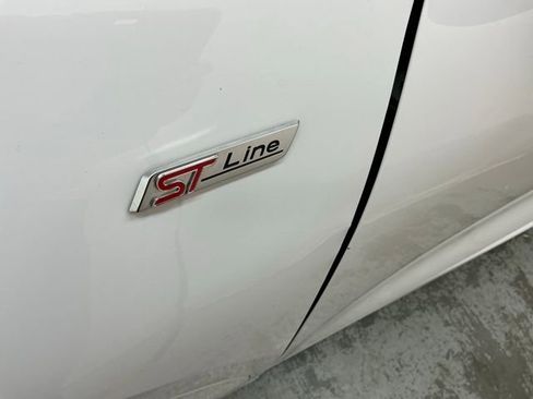 Used 2023 Ford Escape ST-Line w/ Equipment Group 301A image 8