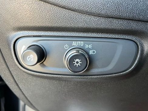 Used 2022 Chevrolet Equinox LS AWD/4WD image 14