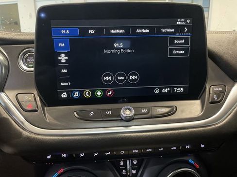 Used 2025 Chevrolet Blazer LT FWD image 22