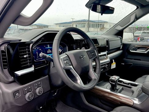 New 2026 Chevrolet Silverado 1500 LT Trail Boss w/ LT Trail Boss Premium Package AWD/4WD image 10