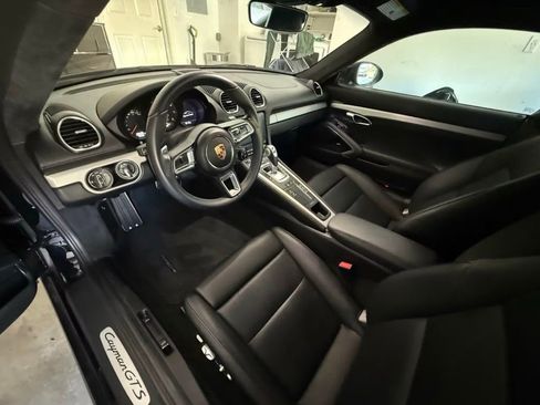 Used 2018 Porsche 718 Cayman GTS RWD image 19