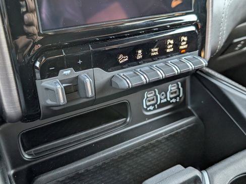 Used 2021 RAM 2500 Power Wagon w/ 75th Anniversary Edition image 18