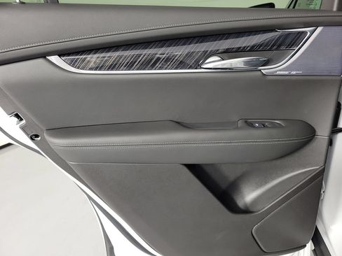 Certified 2023 Cadillac XT6 Premium Luxury FWD image 14