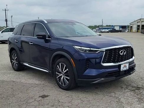 Used 2023 INFINITI QX60 Sensory w/ Vision Package image 2