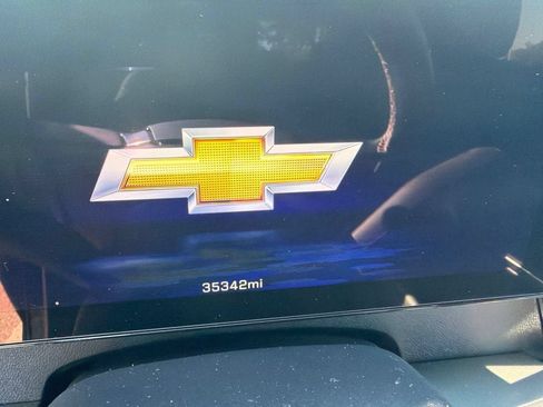 Used 2026 Chevrolet Traverse LT AWD/4WD image 14
