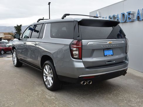 Certified 2023 Chevrolet Suburban High Country w/ Premium Package 2 image 6