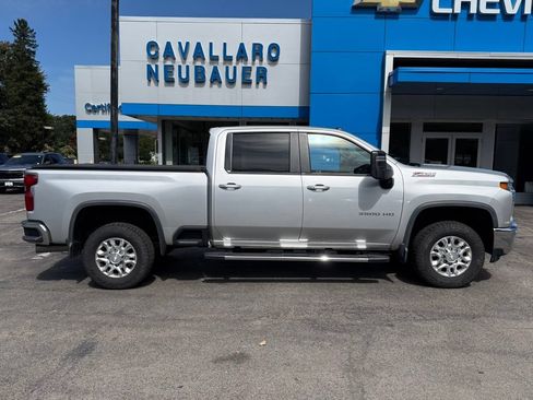 Used 2020 Chevrolet Silverado 3500 LT w/ All Star Edition AWD/4WD image 4
