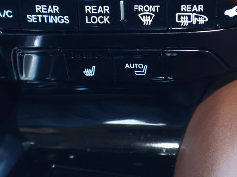 Used 2024 Acura MDX w/Technology Package image 33