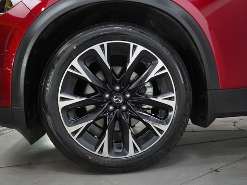 Certified 2024 MAZDA CX-90 Plug-In Hybrid w/ Premium Pkg AWD/4WD image 36