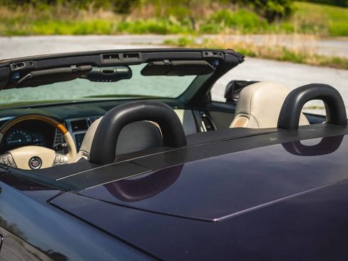 Used 2004 Cadillac XLR image 58