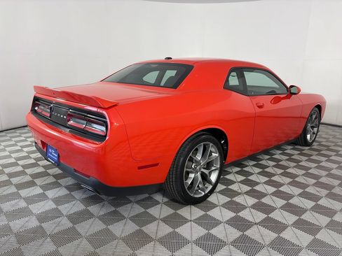 Used 2022 Dodge Challenger GT RWD image 7