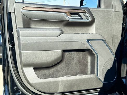 Used 2025 Chevrolet Silverado 1500 LT w/ Leather Package image 12