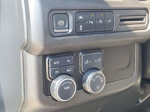 Used 2022 Chevrolet Tahoe LT AWD/4WD image 9