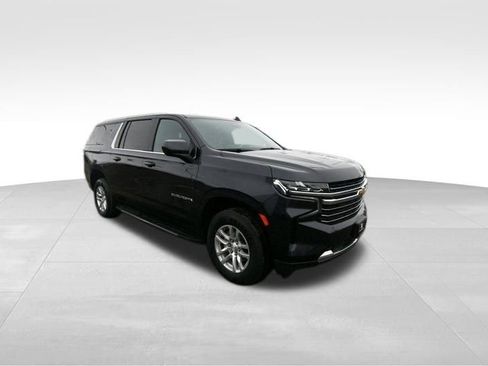 Used 2024 Chevrolet Suburban LT AWD/4WD image 10