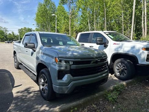 Used 2024 Chevrolet Silverado 1500 RST AWD/4WD image 2