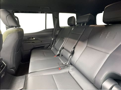 Used 2025 Lexus GX 550 image 26