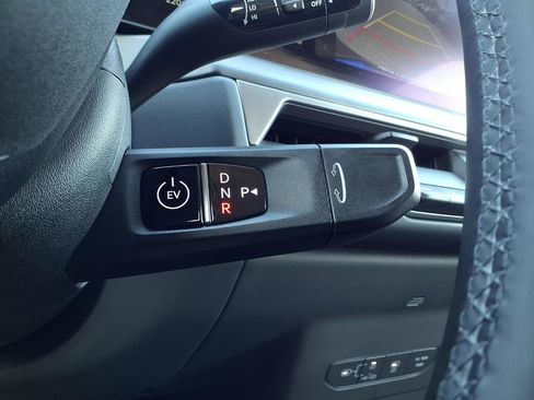 Certified 2024 Kia EV9 Light Long Range RWD image 14