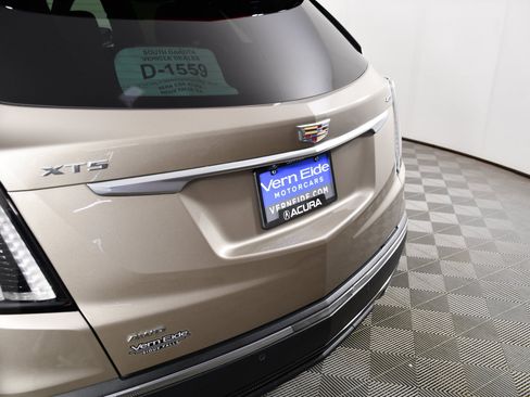 Used 2023 Cadillac XT5 Sportv AWD/4WD image 15