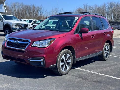 Used 2017 Subaru Forester 2.5i Limited image 3