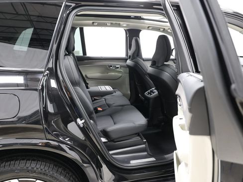 Used 2025 Volvo XC90 T8 Plus w/ Protection Package Premier AWD/4WD image 80