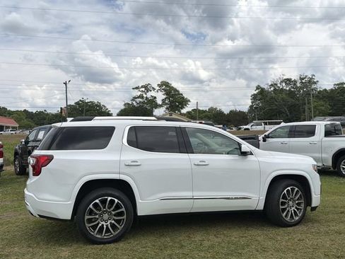 Used 2023 GMC Acadia Denali FWD image 7
