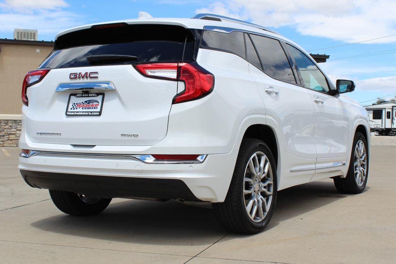 Used 2024 GMC Terrain Denali w/ Denali Premium Package AWD/4WD image 81