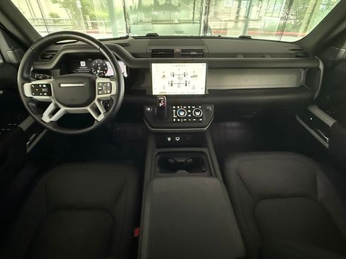 Used 2024 Land Rover Defender 110 SE AWD/4WD image 16