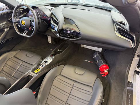 Used 2024 Ferrari SF90 Spider AWD/4WD image 40