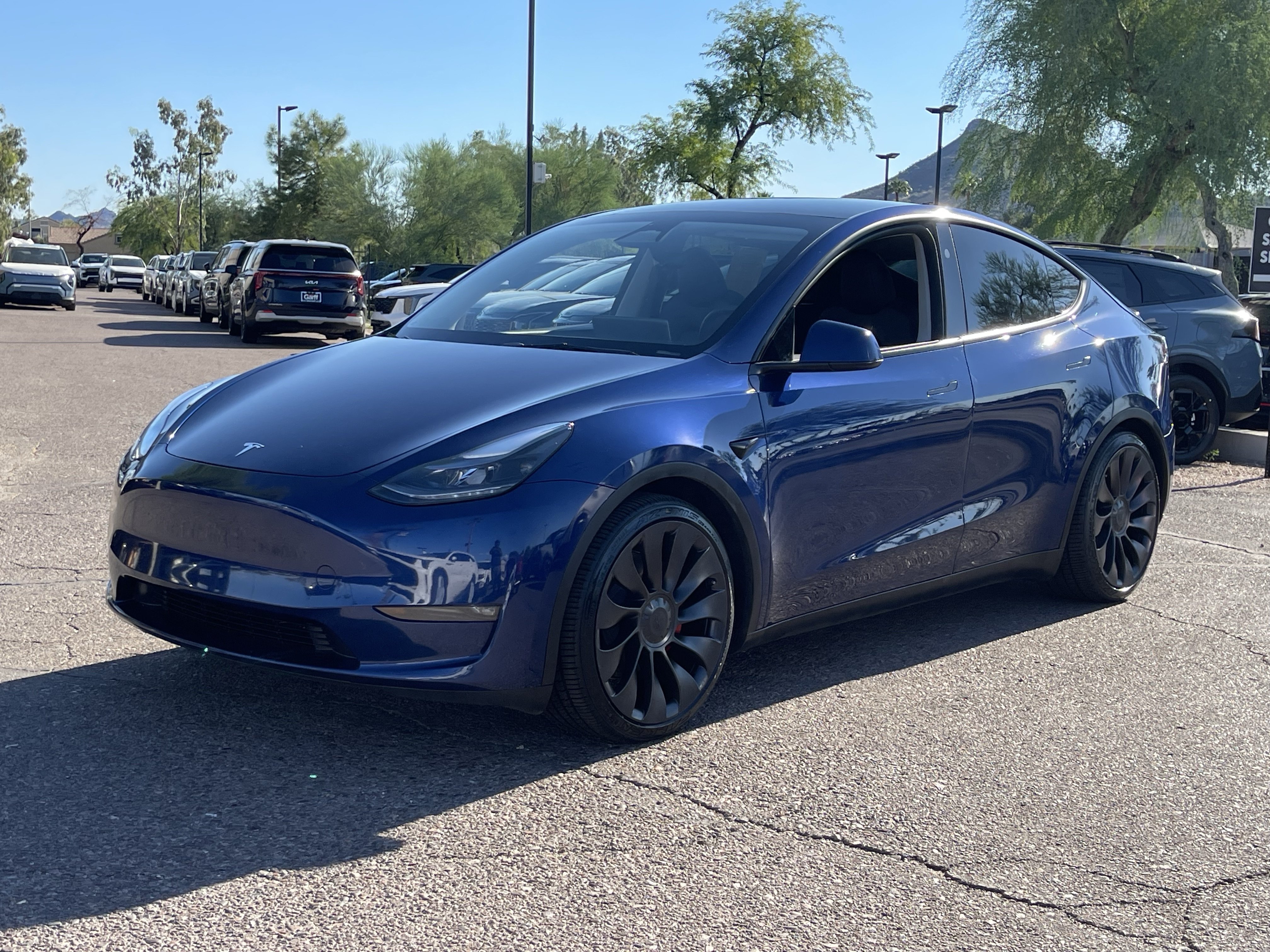 Used 2023 Tesla Model Y Performance AWD/4WD image 7