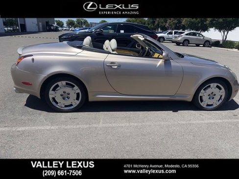 Used 2002 Lexus SC 430 Convertible RWD image 4