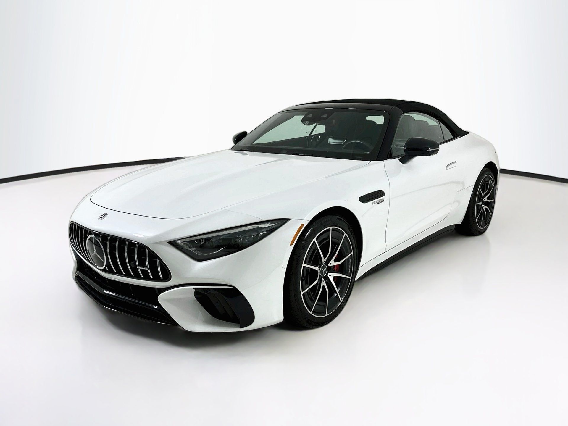 Used 2022 Mercedes-Benz SL 55 AMG 4MATIC image 3
