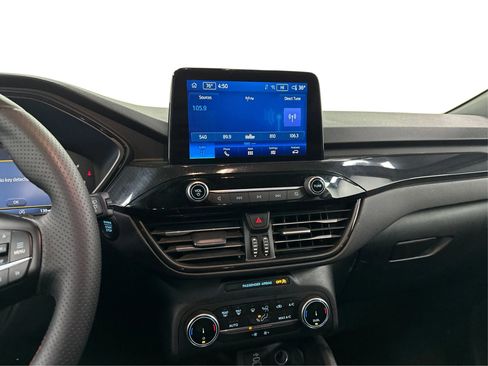 Used 2025 Ford Escape ST-Line image 14