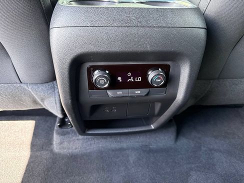 Used 2024 Chevrolet Traverse LS w/ Midnight/Sport Edition AWD/4WD image 21