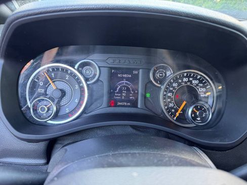 Used 2022 RAM 3500 Tradesman w/ Max Tow Package AWD/4WD image 11