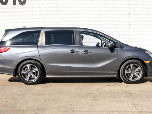 Used 2018 Honda Odyssey Touring image 7
