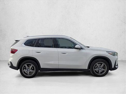 Used 2023 BMW X1 xDrive28i image 4