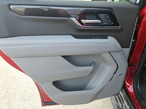 New 2026 GMC Yukon Elevation w/ LPO, Floor Liner Package image 16