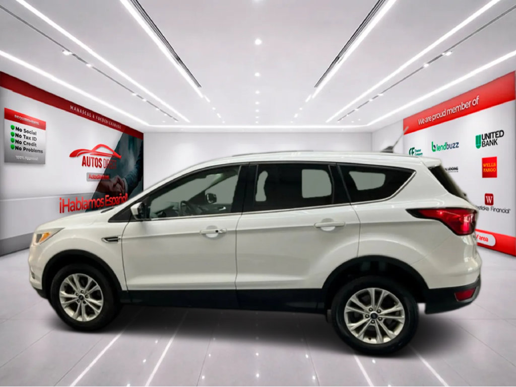 Used 2019 Ford Escape SE AWD/4WD image 5