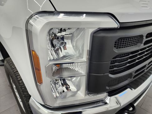 Used 2024 Ford F350 XL w/ FX4 Off-Road Package image 21