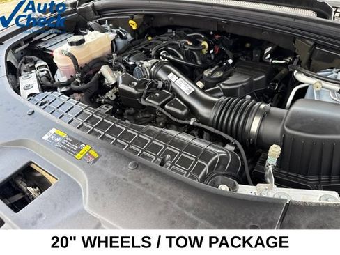 Used 2023 Jeep Grand Cherokee Limited w/ Trailer Tow Prep Group (B) AWD/4WD image 25